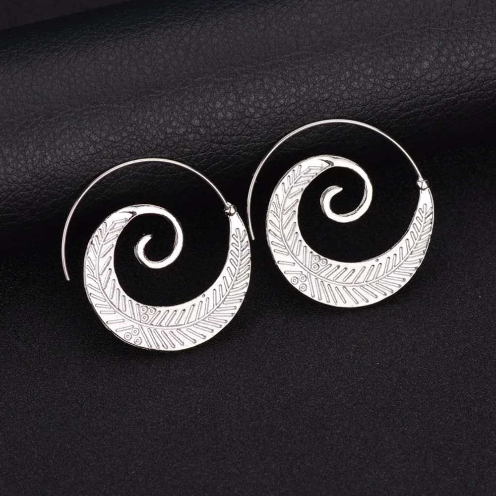 Hammered Leaflet Silver Spiral Gypsy Earrings - Picture 6 of 6